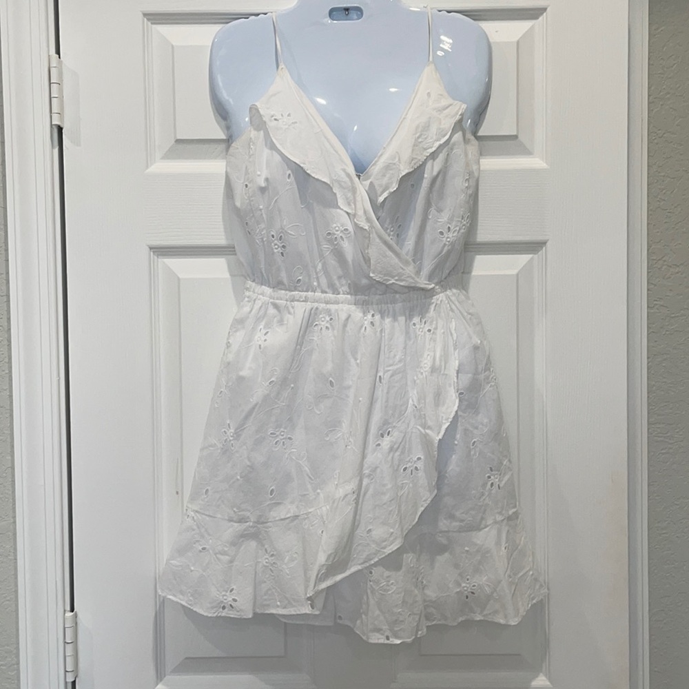 Express White eyelet spaghetti straps dress